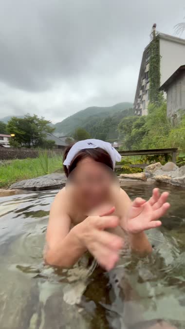 河原の露天風呂