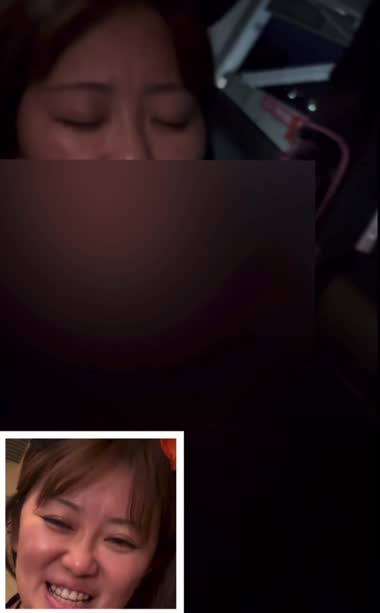 モール駐車場でイッてしまう熟妻