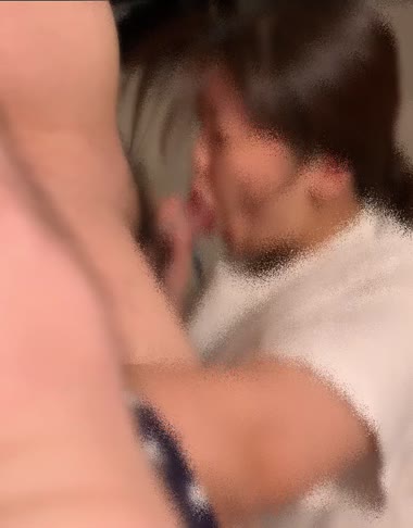 妻　フェラ　口内射精②