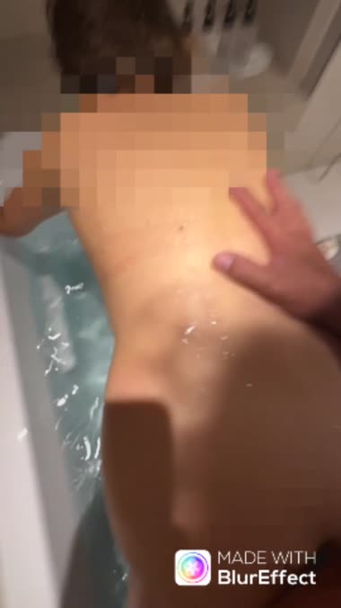 67歳 初体験でアナル奥まで挿