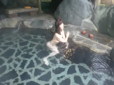 平凡な大人妻の温泉