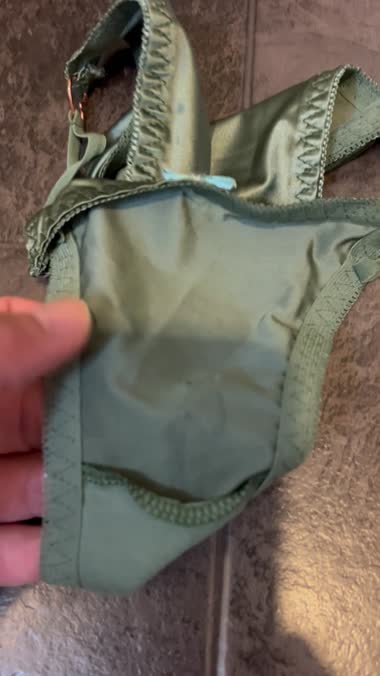 高齢妻のマ○コ唇の形パンティ