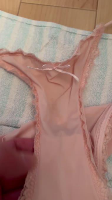 年甲斐も無い妻のパンティ