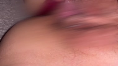 泥酔妻のマンコに指挿入