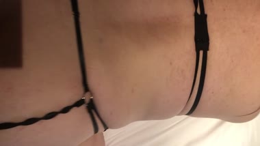 豊満彼女の生ハメバッグ