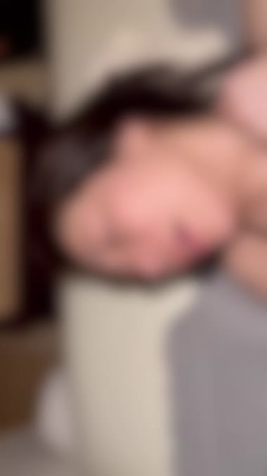 淫乱な美人彼女