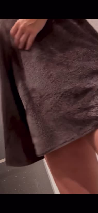 妻の裸晒します