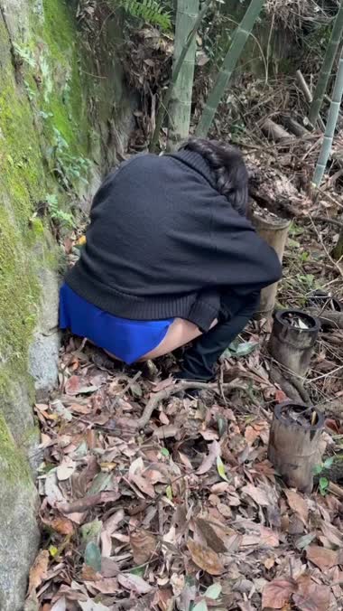 おばさん看護師の放尿