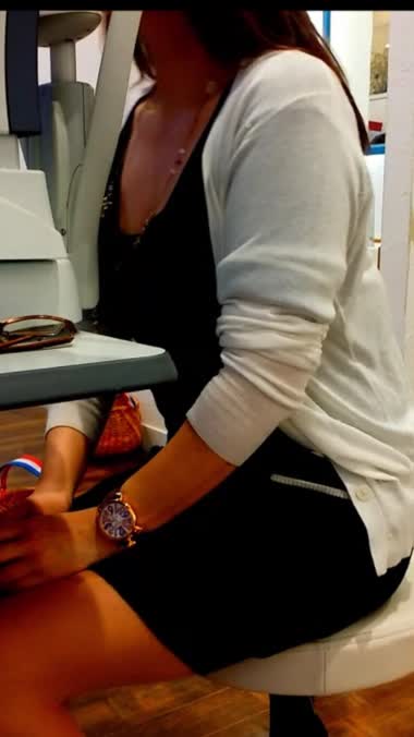 なんとなくエロい着衣我妻