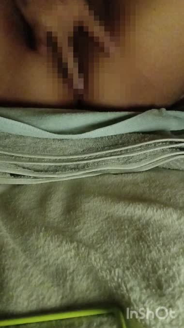 ぽちゃ妻に手マン