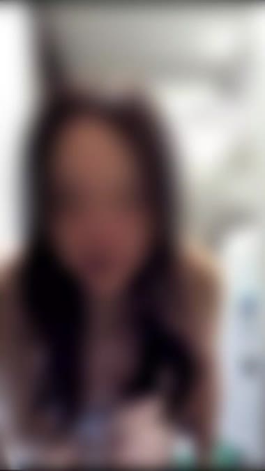 妻の脱衣シーン