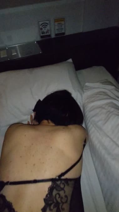 もっと…突いて…