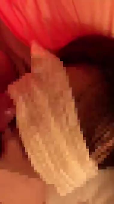 40代子持ち人妻目隠しフェラ