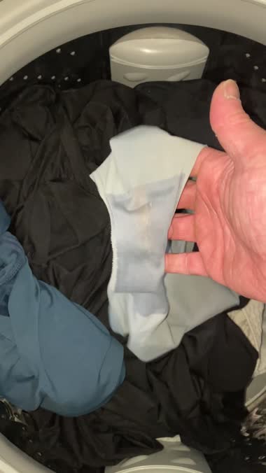 脱ぎたてパンティー