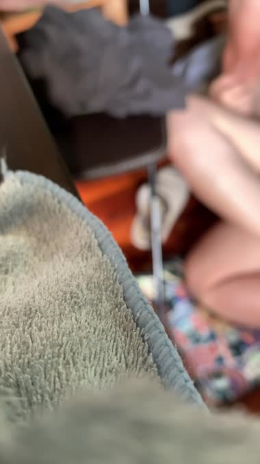 キッチンの床で兄嫁と続き