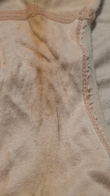 汚いパンティー好きな方。