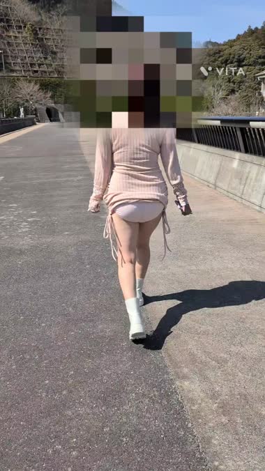 豊満熟女妻、少しだけ大胆に