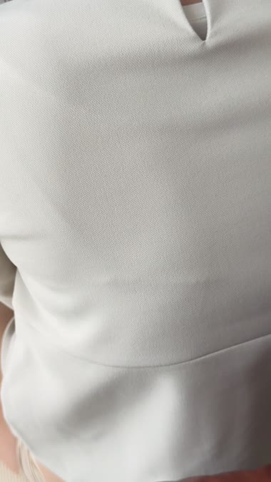 パンストを履く妻