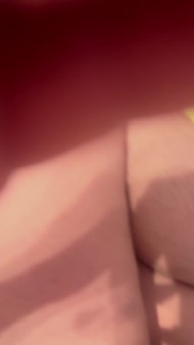 タレ乳デカ乳輪