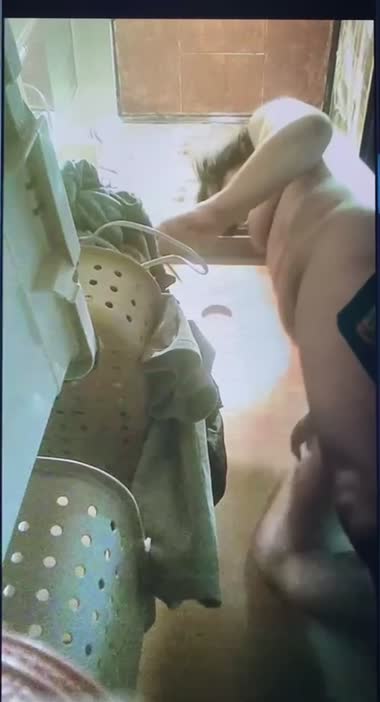 脱衣場14(入浴前)前屈み尻