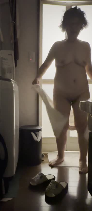 義母の養里子脱衣盗撮２