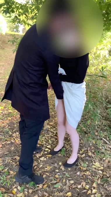 妻の野外痴漢プレイ②