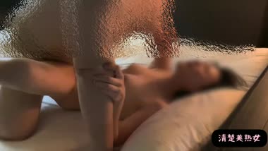 お花屋の人妻清楚な美熟女