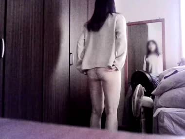 今朝の妻の着替え