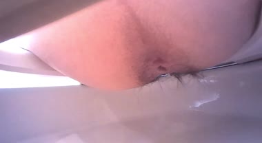 妻のおしっこと肛門