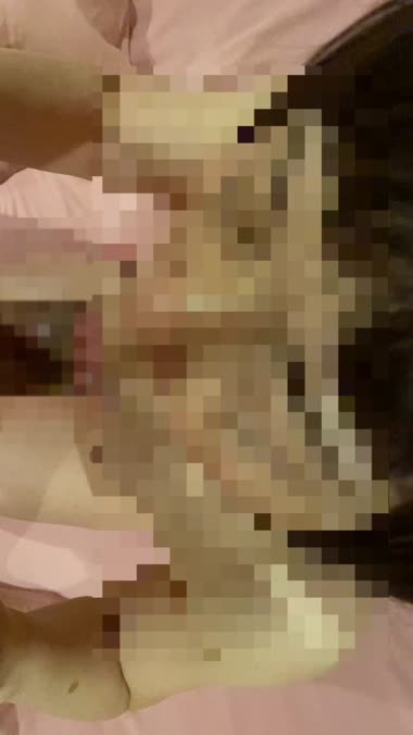 マン毛薄め妻のフェラ