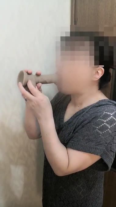本物じゃない(>_<)フェラ