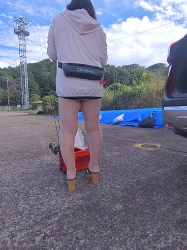 ノーパン豊満熟女