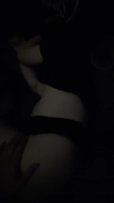 夜の横ハメ