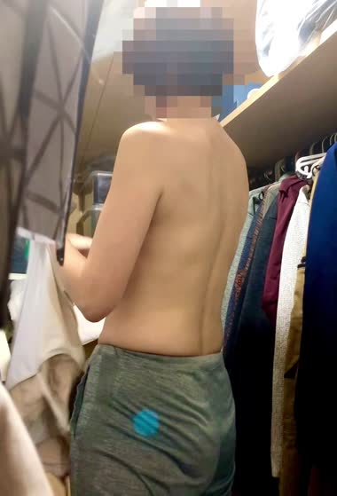 脱ぐ妻