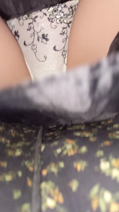 掃除中のハミ毛