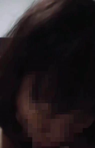 嫁の接写フェラ続き