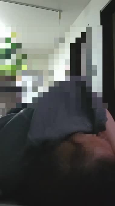 裸体を晒した直後です。