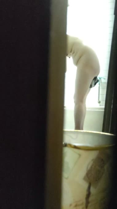 風呂上がり妻
