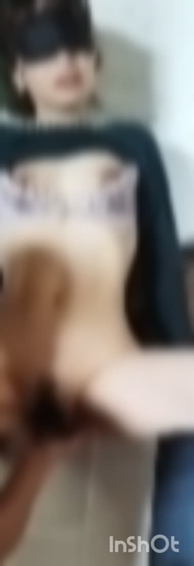 貧乳人妻