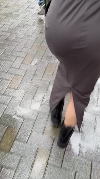細身スレンダーな美桃尻