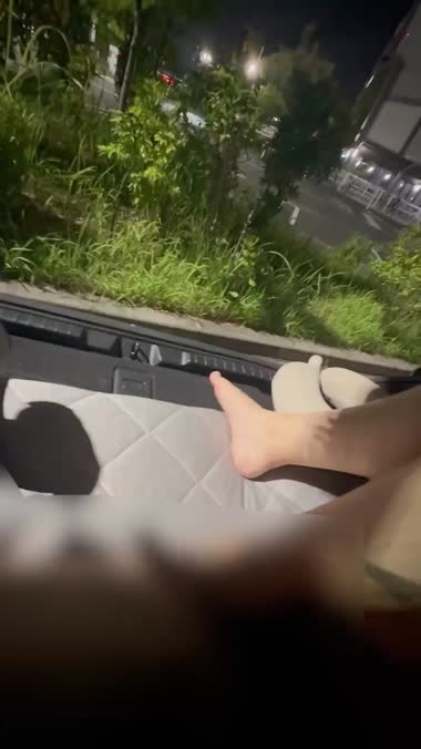 トランク全開で