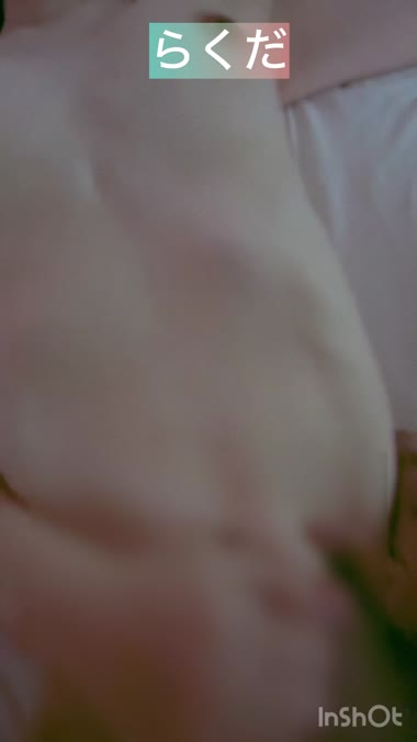 人妻と正常位