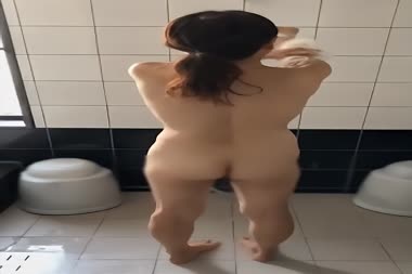 妻が浴する