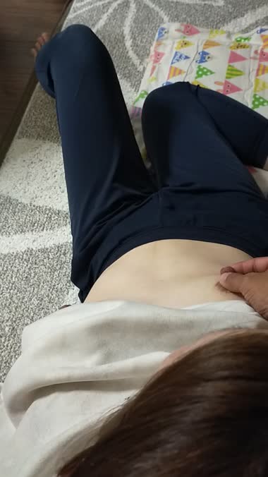 勃起した乳首