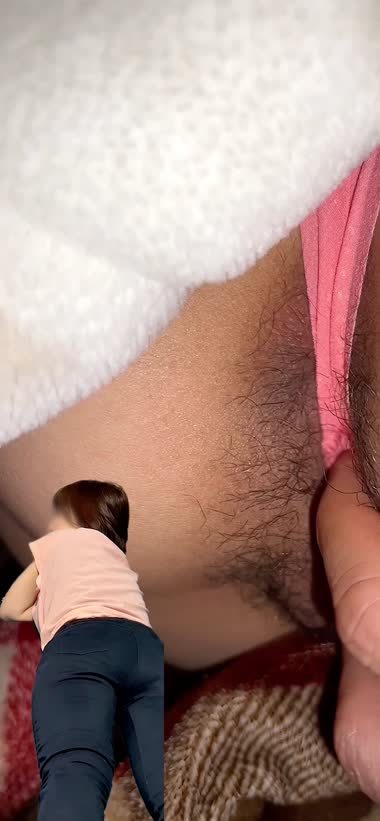 はみ出て