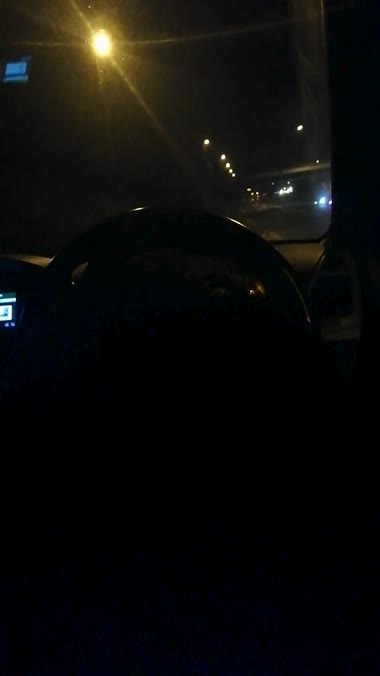高速道路の路肩にて