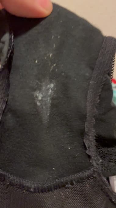 脱ぎたてシミ付きパンツ⑩