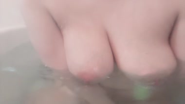 湯けむりおっぱい