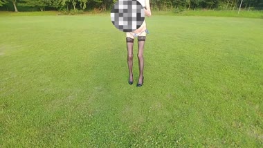 公園内の見晴らしの良いグラウン