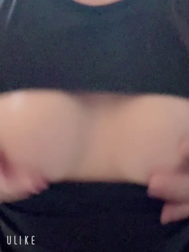 待てないから見せちゃう♡
